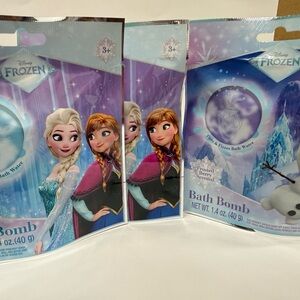 3 Bath Bomb Icy Vanilla Scented 3 Pieces Disney Frozen Frosted Berry New 3 Packs